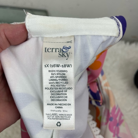 Terra & Sky. Floral Tankini Top 1X EUC - Picture 8 of 8